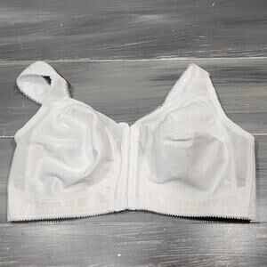 Playtex Bra 4695 38C 18Hour Front Close Ultimate Shoulder Comfort Wireless White